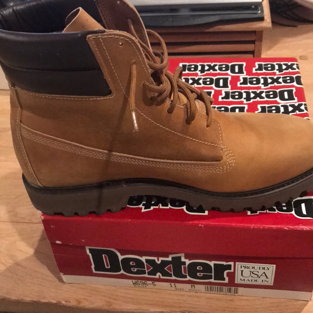 Dexter men’s boots — new— size 11 — tan leather